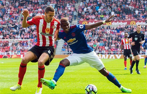 M.U thi đấu áp đảo đối thủ ngay từ đầu