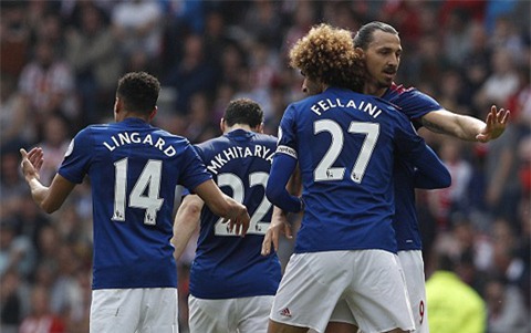 Niềm vui của đội trưởng Fellaini