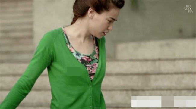 nong mat vi loat nguoi dep “ca gan” quen noi y xuong pho hinh anh 11