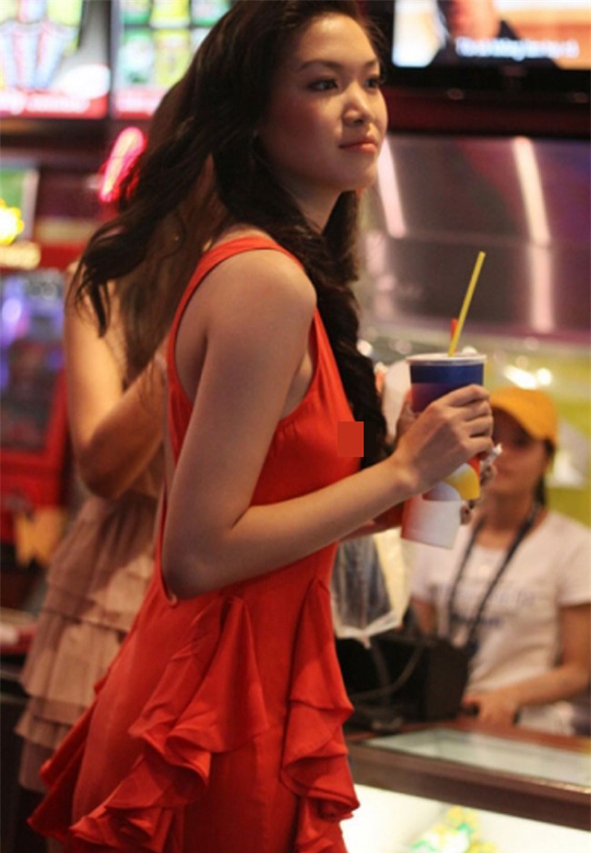 nong mat vi loat nguoi dep “ca gan” quen noi y xuong pho hinh anh 3