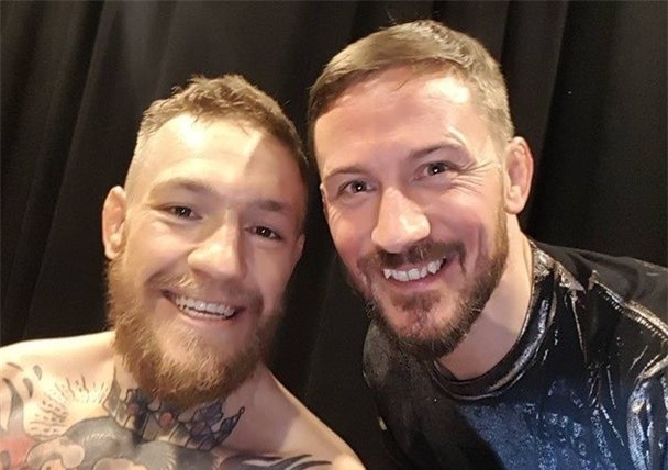 Choi ngong, McGregor xay rieng san tap chuan bi cho dai chien hinh anh 1