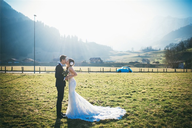 Ảnh cưới đẹp nao lòng tại hồ xanh, núi trắng Thụy Sĩ của cặp đôi Việt kiều tưởng không yêu mà cuối cùng lại yêu - Ảnh 17.