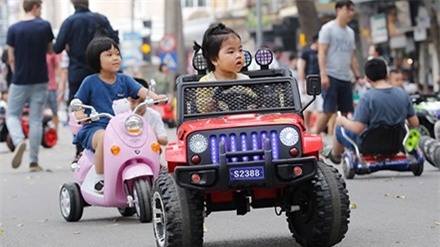 Kiếm tiền triệu mỗi ngày nhờ cho thuê ô tô điện Trung Quốc ảnh 1