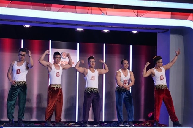 Hoa Minzy la het that thanh vi man bieu dien rung ron cua nguoi bi an hinh anh 13