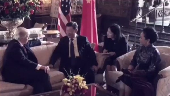 Video cháu ngoại Tổng thống Trump hát tiếng Trung tặng vợ chồng Chủ tịch Tập Cận Bình được chia sẻ rào rào trên mạng - Ảnh 2.