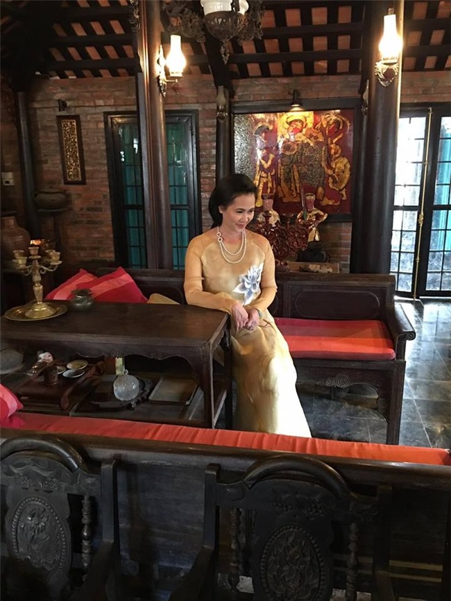 ve dep doi thuc gay bat ngo cua ba me chong khet tieng sam soi nhat viet nam - 5