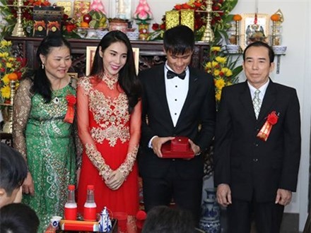 mẹ chồng sao việt, mẹ chồng thủy tiên, mẹ chồng hari won, quỳnh chi, trang nhung, sao việt