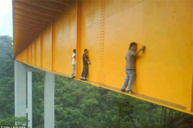 khiep dam voi nhung du khach thich "dua gion tu than" hinh anh 14