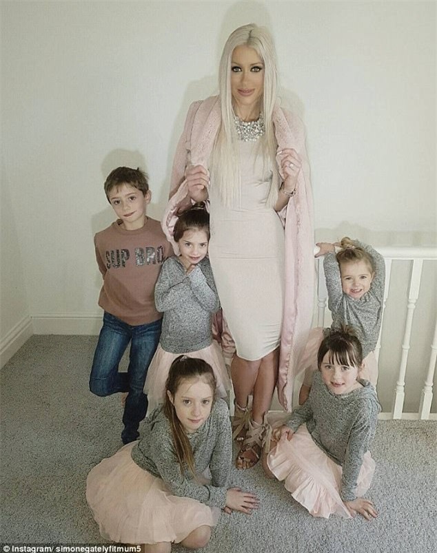 Đẹp quá cũng là cái tội: Mẹ 5 con bị nghi ngờ giả mang bầu vì có thân hình quá nuột - Ảnh 4.