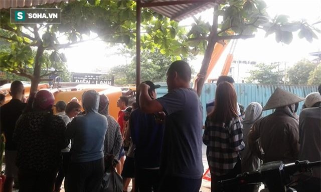 2 nạn nhân tử vong trong vụ container đè nát ô tô con là giáo viên - Ảnh 4.