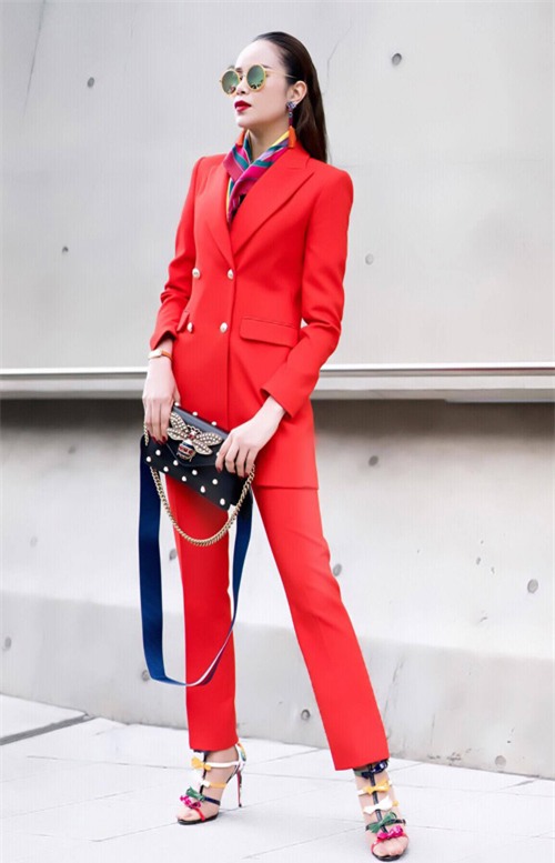 ho ngoc ha lai co mot cu dung hang bat phan thang bai voi sella truong - 2