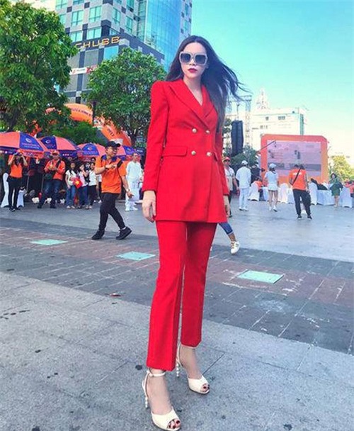 ho ngoc ha lai co mot cu dung hang bat phan thang bai voi sella truong - 6