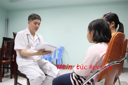 con day thi som, bo me do loi tai ong ba cho su dung qua nhieu do an nhanh - 2