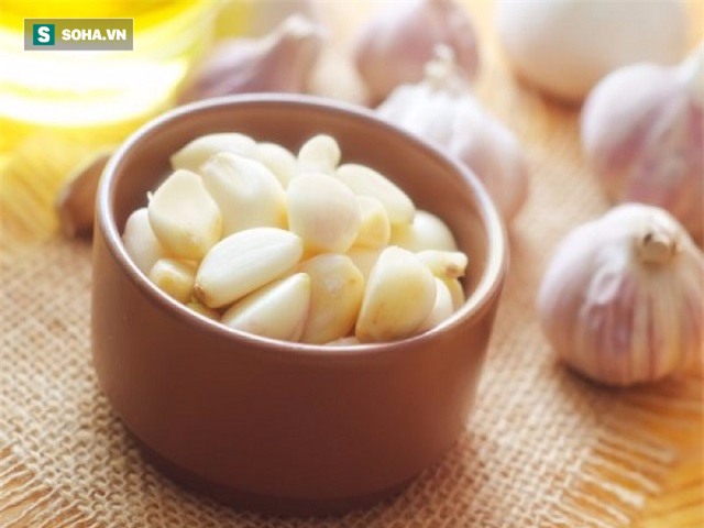 Bệnh vào từ miệng: Đã đau dạ dày rồi thì cần tránh xa 3 loại thực phẩm sau - Ảnh 1.