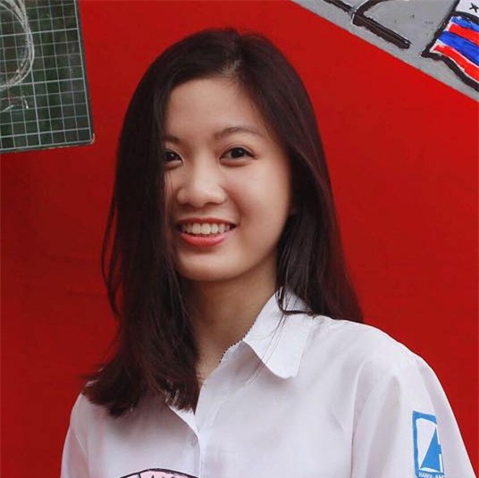 Nữ sinh trường Ams lọt vào 0,03% người đạt điểm tuyệt đối trong số 1,7 triệu người thi SAT - Ảnh 1.