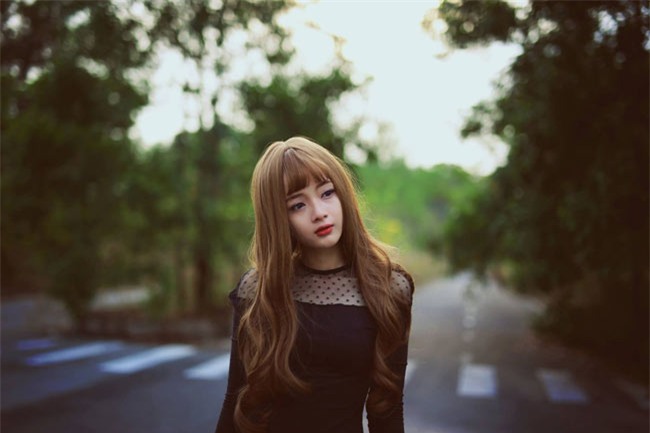 "hot girl anh the" thay doi dien mao den ngo ngang hinh anh 11