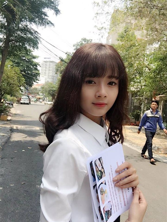 "hot girl anh the" thay doi dien mao den ngo ngang hinh anh 15