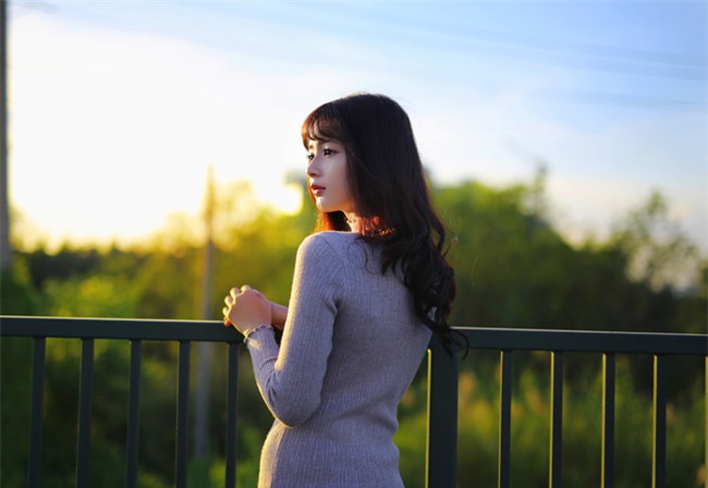 "hot girl anh the" thay doi dien mao den ngo ngang hinh anh 5