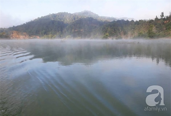 Đi tảo mộ, vợ mang thai 6 tháng mất tích cùng chồng và con trai 4 tuổi - Ảnh 1.