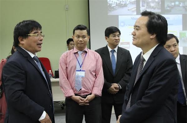 Bộ trưởng Phùng Xuân Nhạ, hiệu trưởng, giảng viên, dân chủ trong trường học