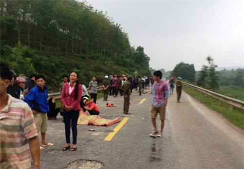 don con di hoc ve, hai me con bi xe tai can tu vong - 2