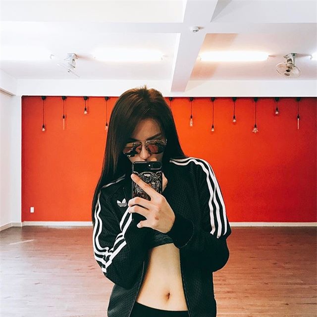 Kỳ Duyên, Ngọc Trinh khoe dáng khiến style của sao tuần này nóng hơn bao giờ hết - Ảnh 2.