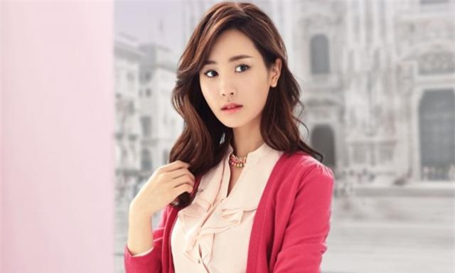 Choáng váng nhìn vợ cũ lăng xăng vào bếp nấu nướng rồi dọn dẹp nhà cửa - Ảnh 1.