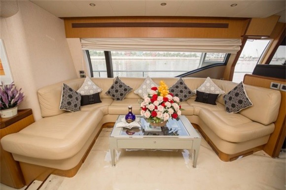 sao việt, lý nhã kỳ, du thuyền lý nhã kỳ, nội thất du thuyền lý nhã kỳ, tài sản lý nhã kỳ