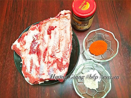cuoi tuan lam suon nuong bbq dai ca nha - 1