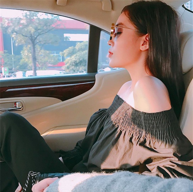 Cứ đến hè là sao Việt lại thích khoe trọn vai trần trong những thiết kế trễ vai mong manh - Ảnh 4.