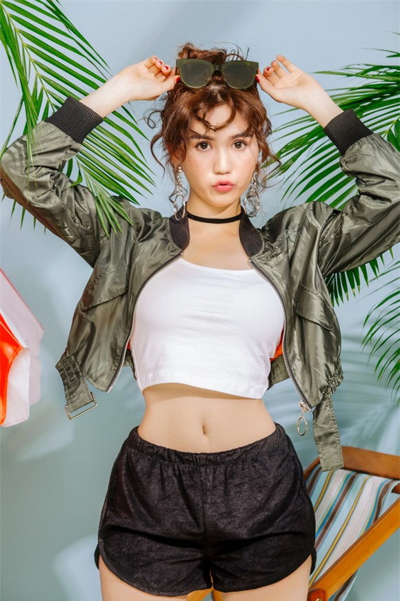 Nữ hoàng nội y ngọc trinh,người mẫu ngọc trinh,ngọc trinh