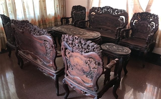 đồ gỗ, đại gia, Long lân quy phụng, Sài Gòn, bộ bàn ghế, tứ Linh