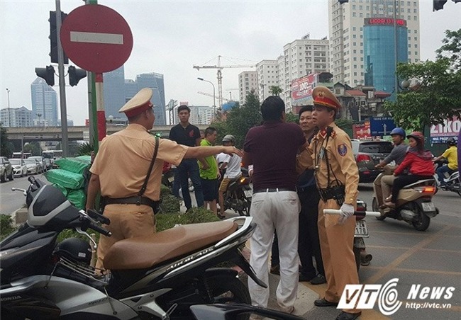 buýt nhanh, BRT, lấn làn BRT