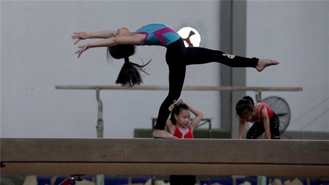 thể dục dụng cụ, học trò, vận động viên nhí