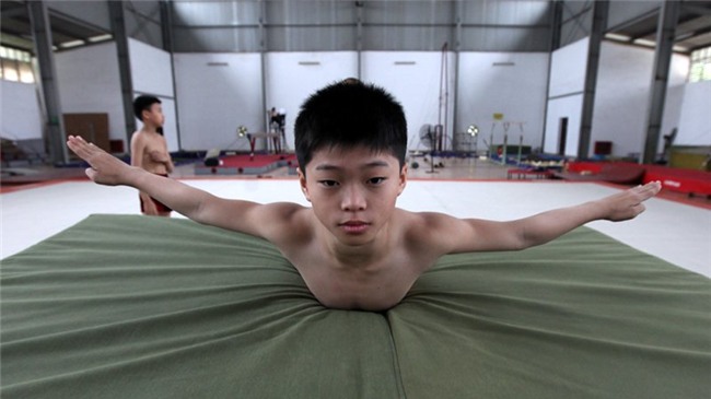 thể dục dụng cụ, học trò, vận động viên nhí