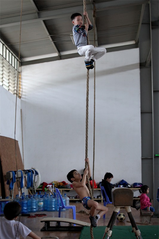 thể dục dụng cụ, học trò, vận động viên nhí