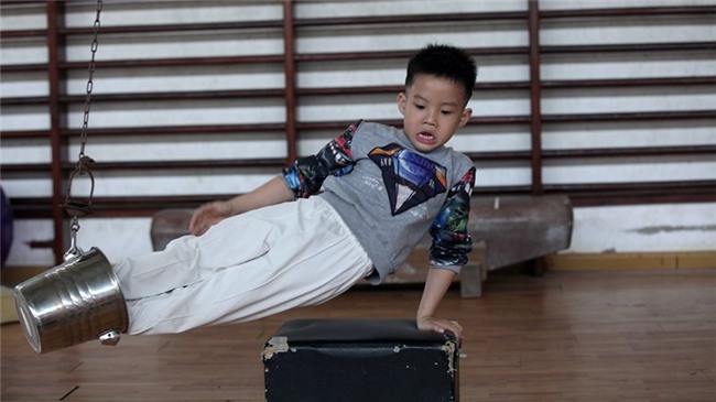 thể dục dụng cụ, học trò, vận động viên nhí