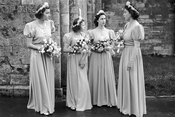 Hoàng tử nhí George và công chúa Charlotte háo hức làm phù dâu phù rể trong đám cưới hoàng gia - Ảnh 5.