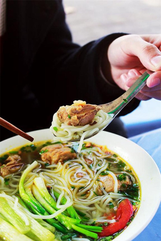 Tổ hợp những quán ăn lúc nào cũng tấp nập khách ở khu Trường Chinh, Đại La - Ảnh 3.