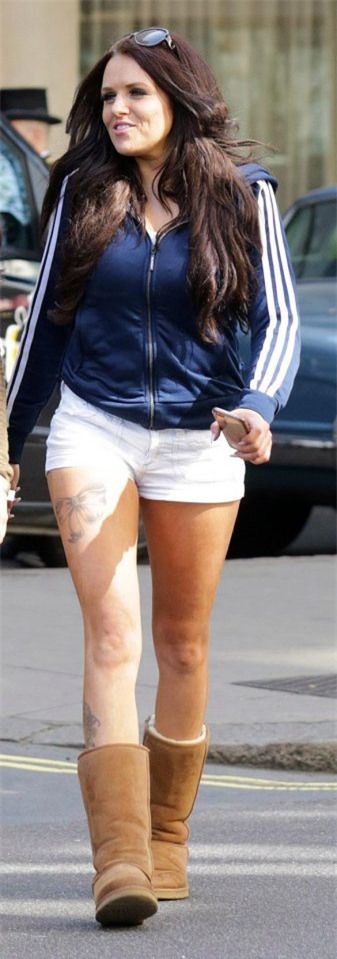 Dele Alli trốn bồ người mẫu, vào khách sạn với cô thợ làm đầu - Ảnh 1.