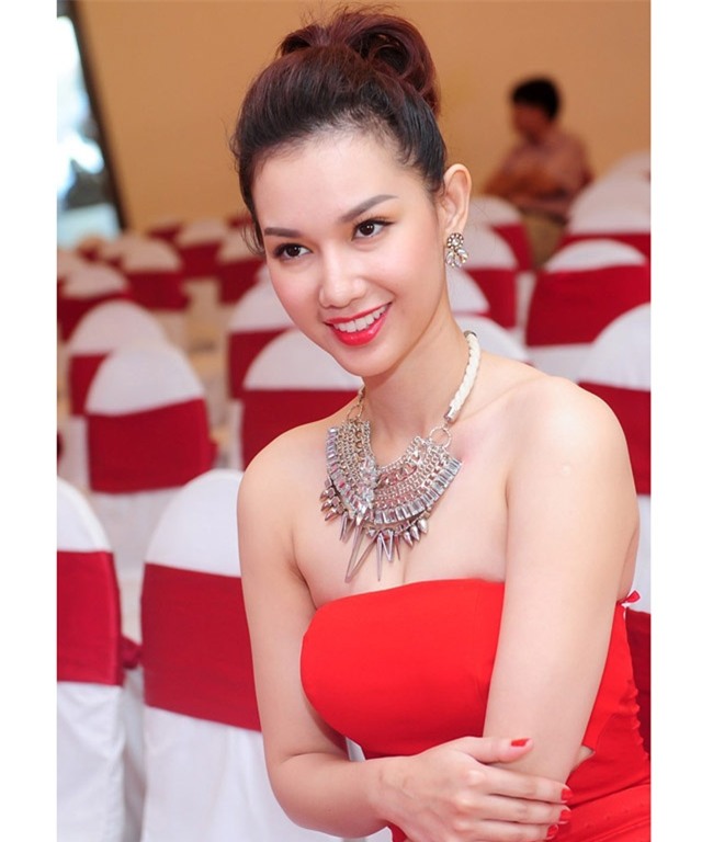 mc quynh chi, diem huong "roi tay" dai gia van nuot na, nong tung cm hinh anh 7