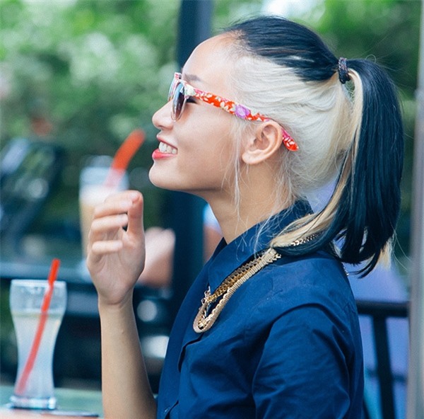 Sao Viet&nbsp;doi mau toc: Nguoi tro nen cuc 'chat', nguoi voi va nhuom lai