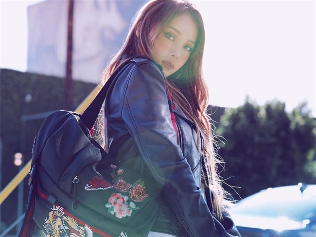 my nu 9x hot nhat hollwood vua tre lai kiem tien ty de nhu "bon" hinh anh 18