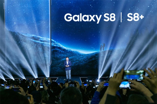 Galaxy S8, S8+ lap ky luc dat hang tai VN du chua co gia ban hinh anh 2