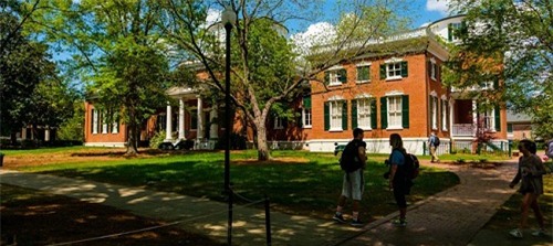 10 bang có mức học phí thấp nhất tại Mỹ - 10