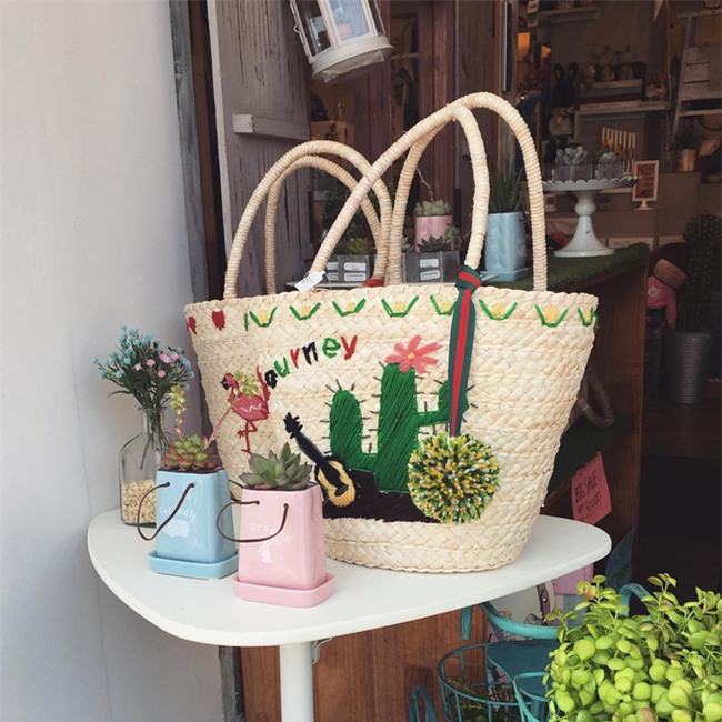 Hè này, phụ kiện bằng cói toàn kiểu đẹp xinh, ưng không chịu được - Ảnh 18.