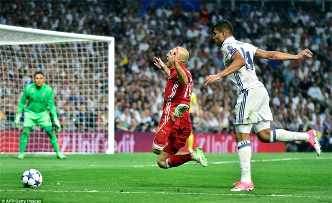 Trên Bernabeu, mỗi ngọn cỏ đều phải gọi tên Cristiano Ronaldo - Ảnh 25.