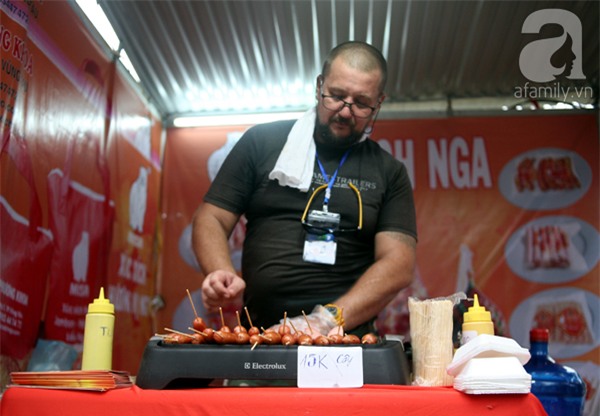 2 ngàn đồng/hạt gia vị, gần 1 triệu đồng/kg tỏi vẫn khiến hàng trăm người dân Hà Nội lùng mua - Ảnh 14.