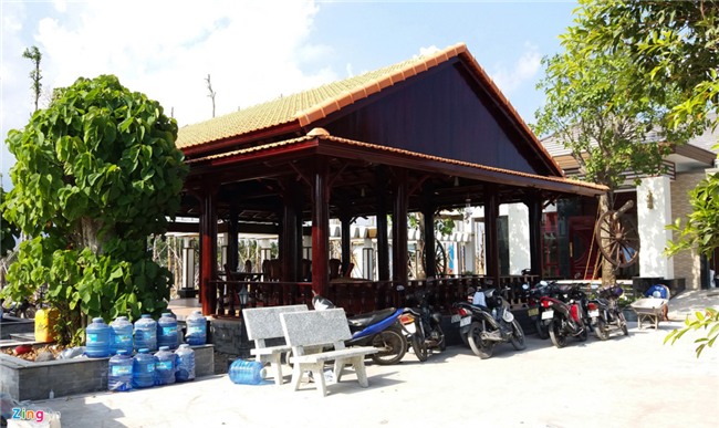 Ben trong khu biet thu rong 6.500 m2 xay trai phep cua TGD o Soc Trang hinh anh 13