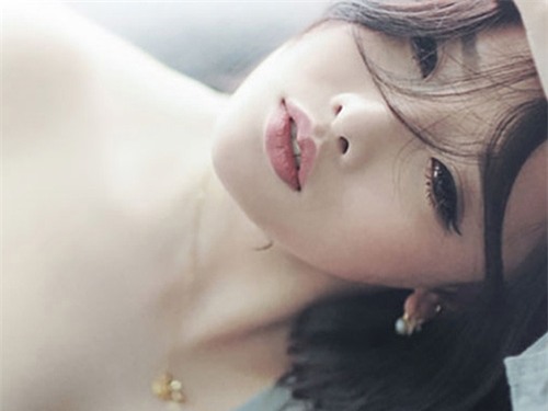 luot facebook vo tinh phat hien ban trai va ban than di nghi mat hinh anh 1